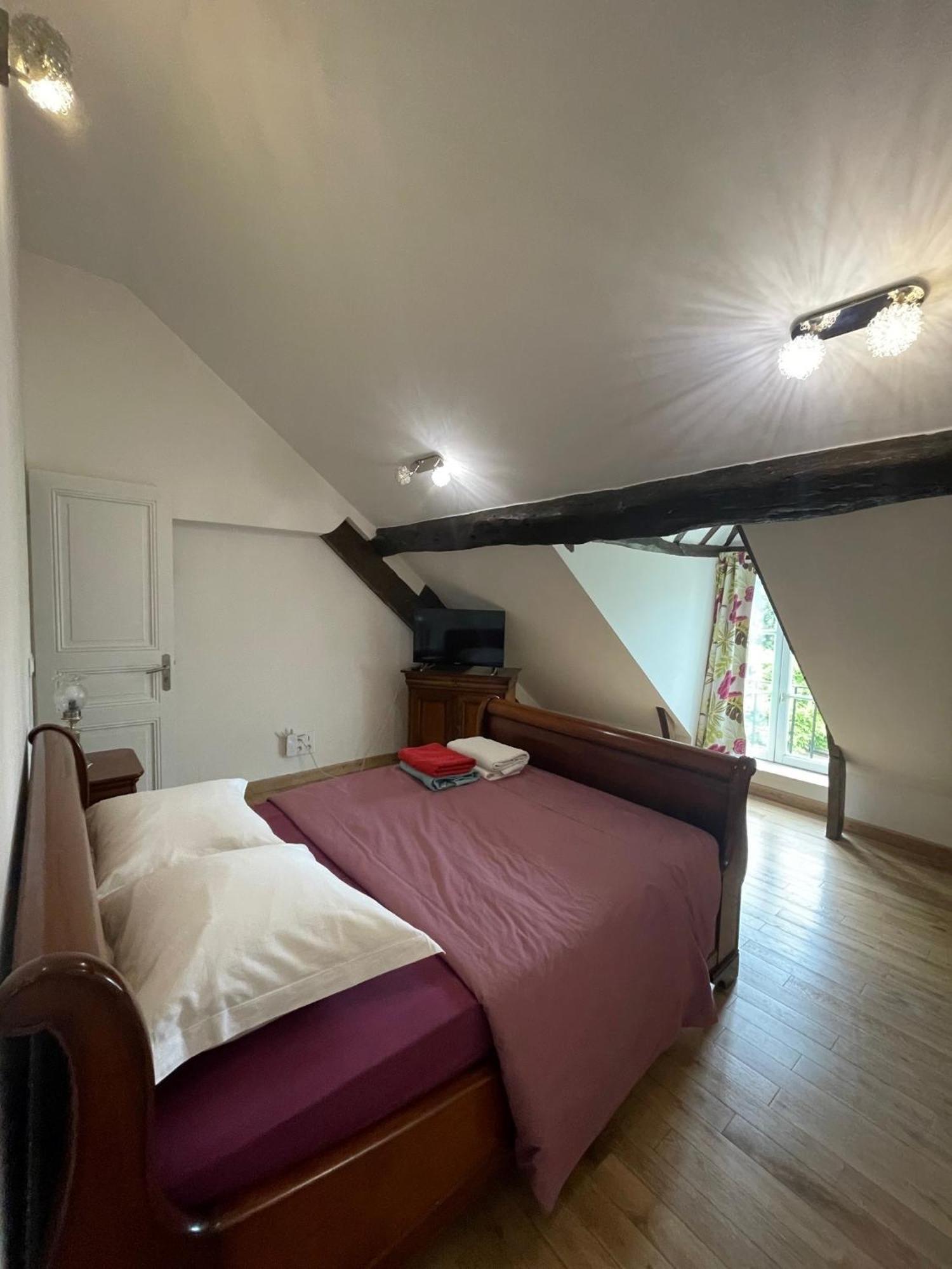 1 Et Mezzanine Apartment *